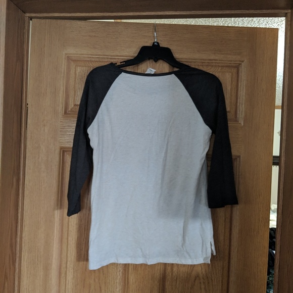 Cute 3/4 sleeve elephant top - Picture 3 of 3